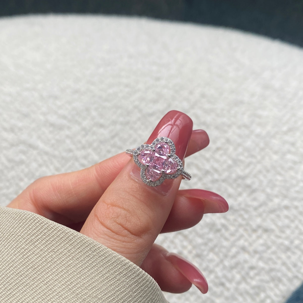 [CiCi]Luxurious Eternity Flower Shape Banquet Ring