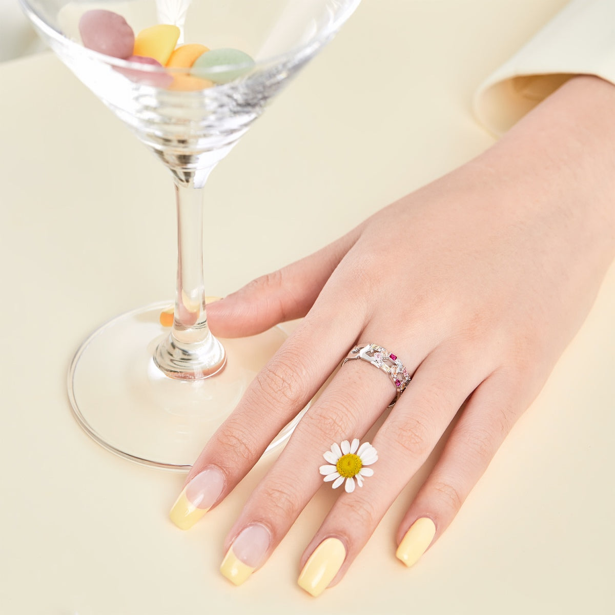 [CiCi]Sparkling Vibrant Emerald Cut Daily Ring