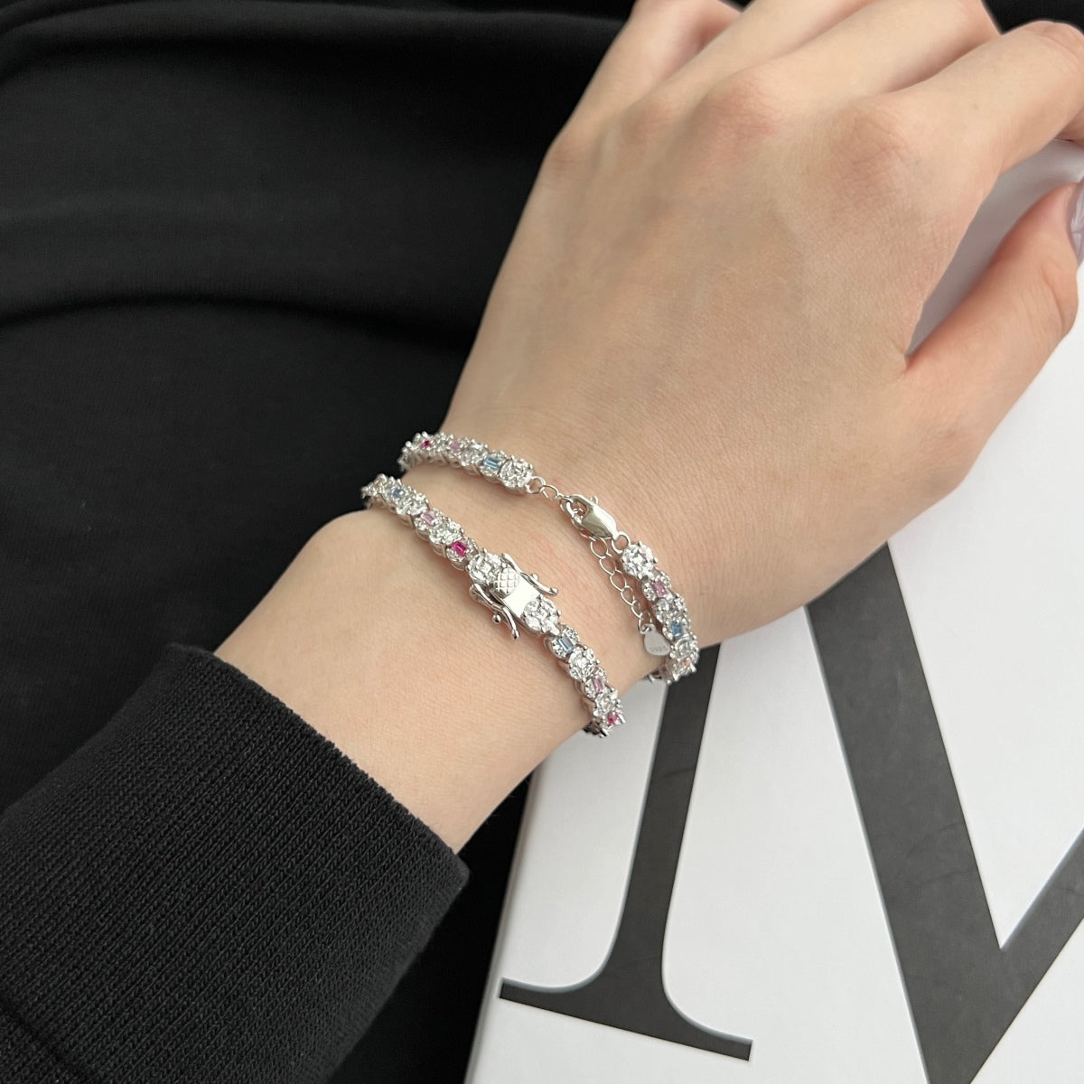 [CiCi]Dazzling Radiant Multi Cut Daily Bracelet