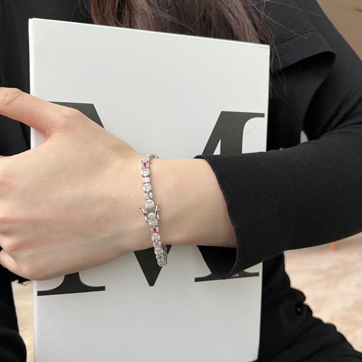 [CiCi]Dazzling Radiant Multi Cut Daily Bracelet
