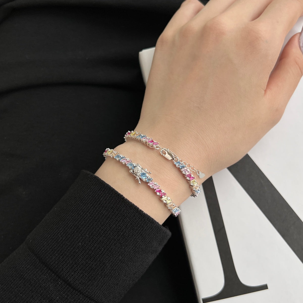 [CiCi]Ornate Sparkling Multi Cut Party Bracelet