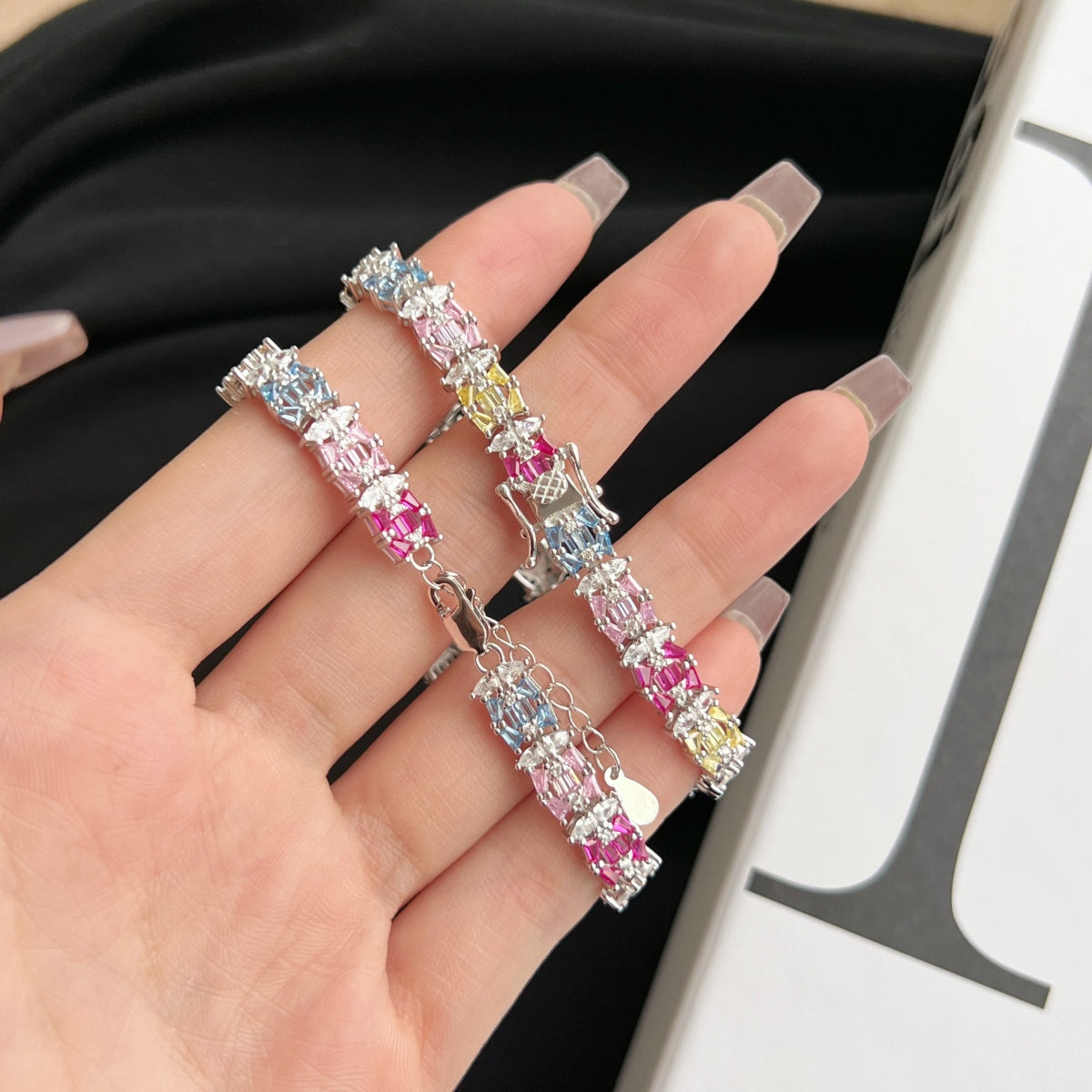 [CiCi]Delicate Colorful Multi Cut Party Bracelet