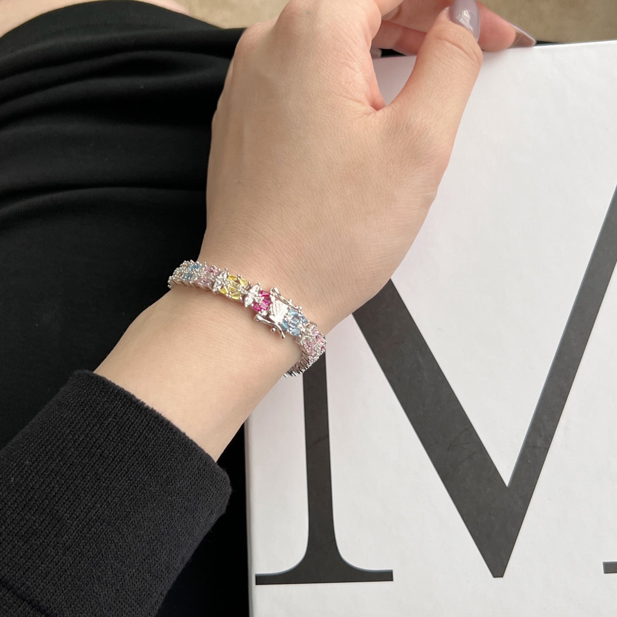 [CiCi]Delicate Colorful Multi Cut Party Bracelet