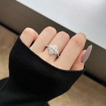 [CiCi]Luxurious Colorful Flower Shape Banquet Ring