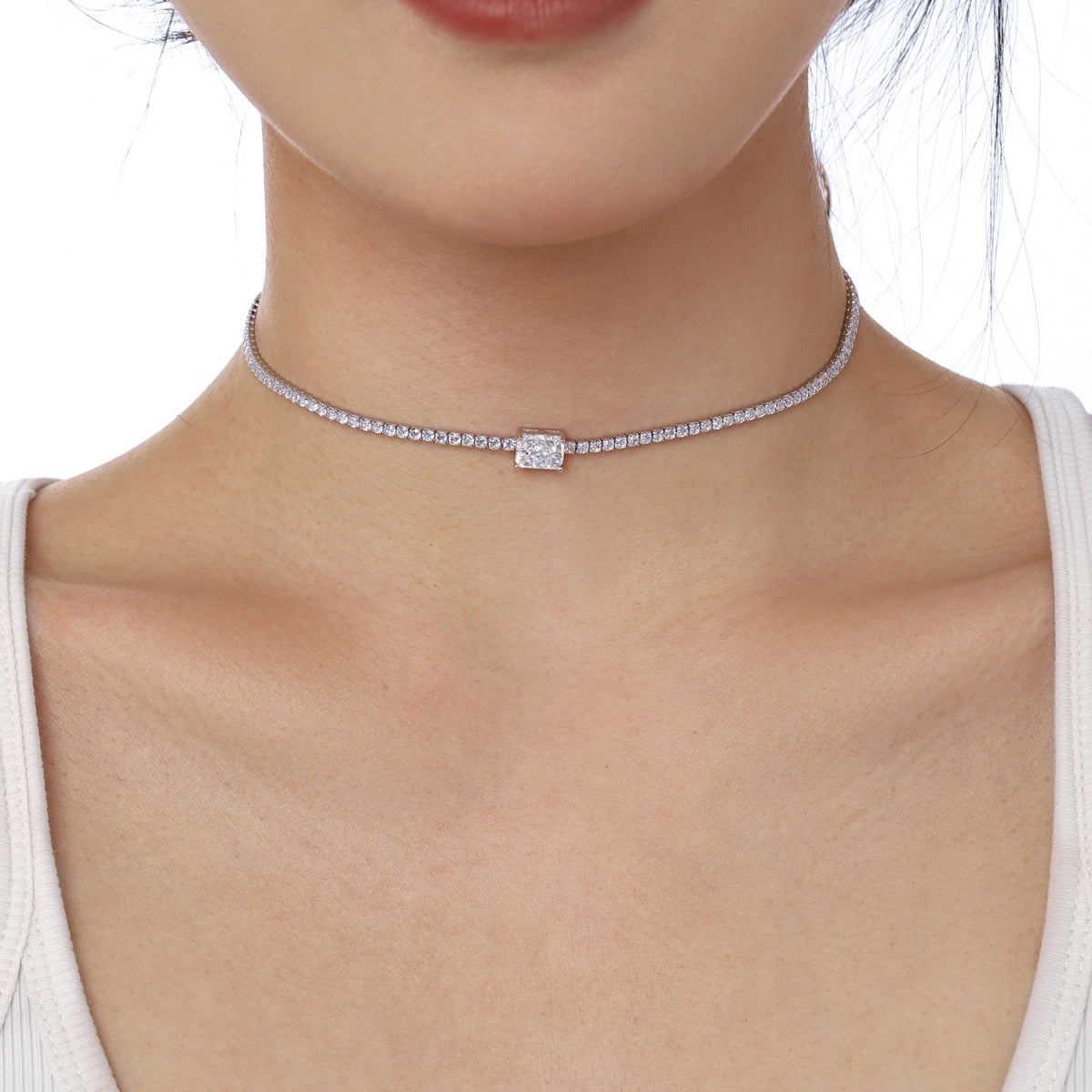 [CiCi]2.0 carat Ornate Emerald Cut Necklace