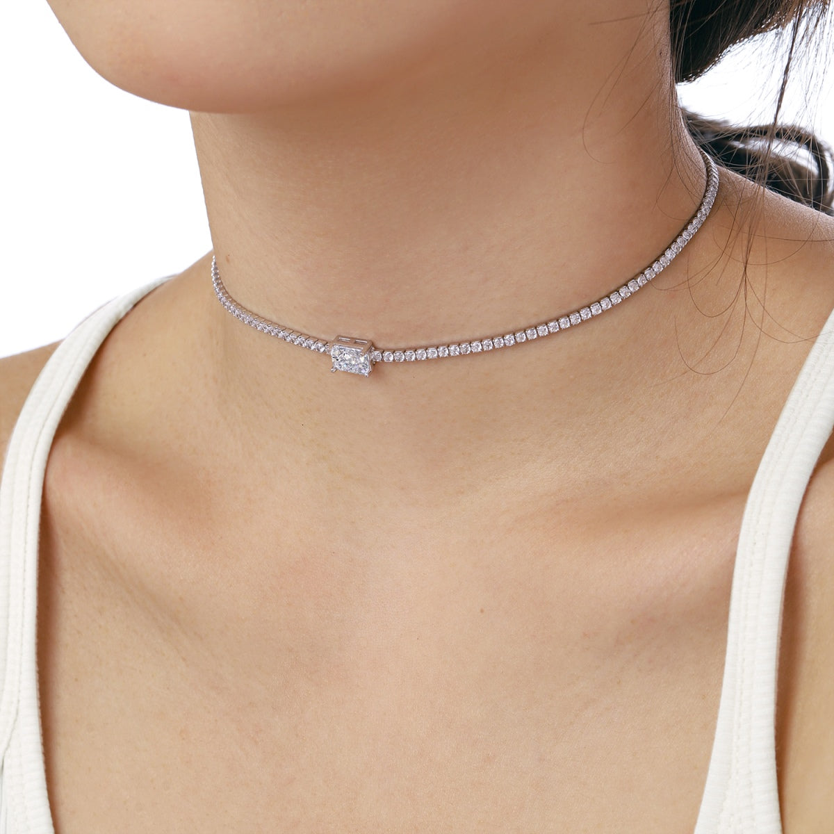 [CiCi]2.0 carat Ornate Emerald Cut Necklace