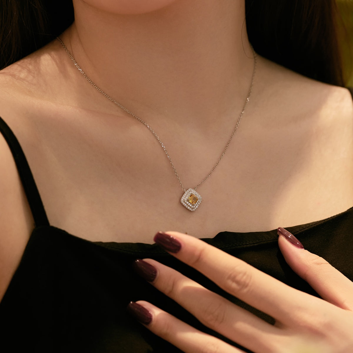 [CiCi]Sparkling Asscher Cut Necklace