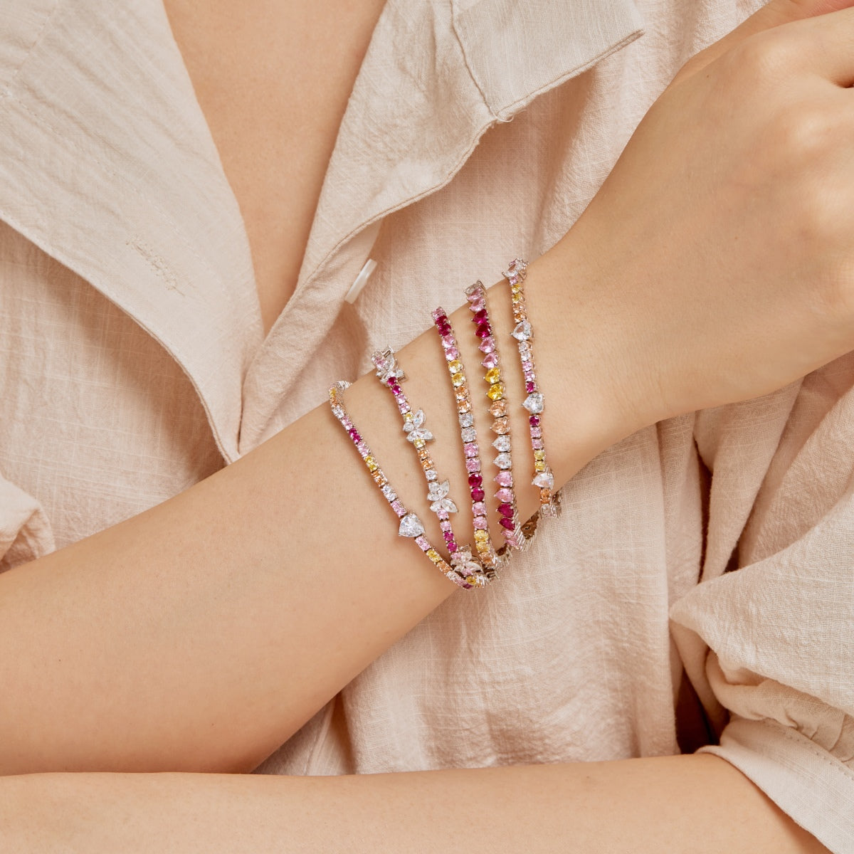 [CiCi]Ornate Colorful Butterfly Shape Round Cut Daily Bracelet