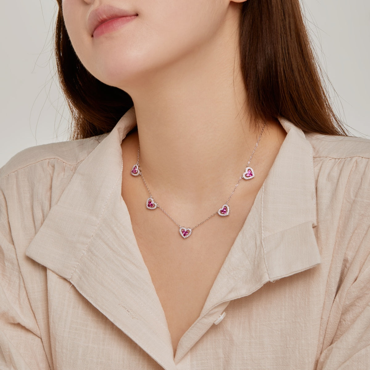 [CiCi]Sparkling Five Heart Necklace