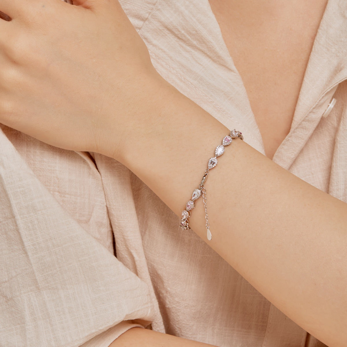 [CiCi]0.25 Carat Radiant Water Drop Shape Daily Bracelet