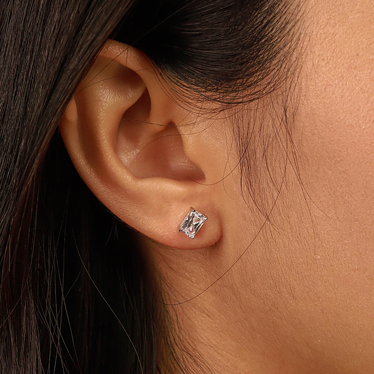 [CiCi]Stylish Shiny Rectangular Center Stone Stud Earrings