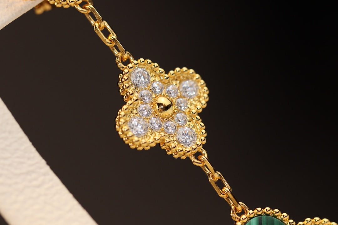 [CiCi]CLOVER EARRINGS GOLD MALACHITE DIAMOND 3 MOTIF
