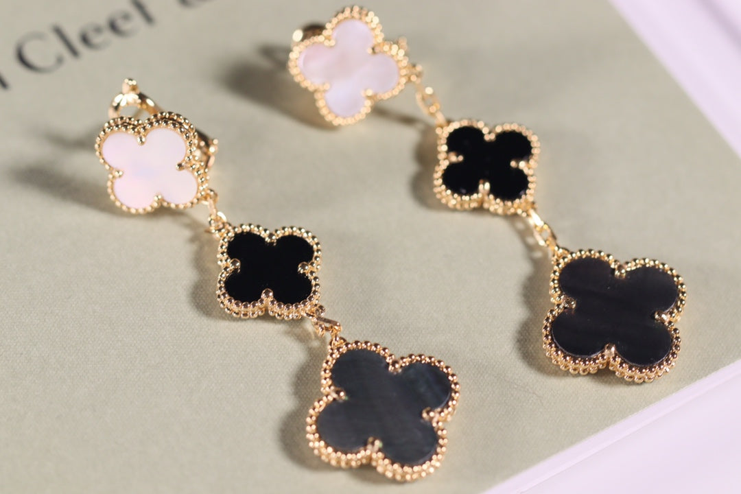 [CiCi]CLOVER EARRINGS GOLD ONYX MOP 3 MOTIF