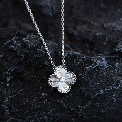 [CiCi]CLOVER  15MM DIAMOND LASER NECKLACE SILVER