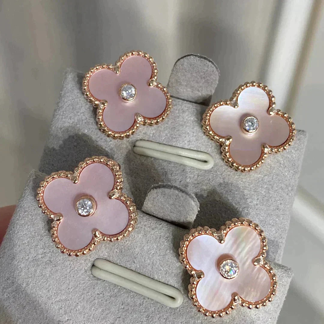 [CiCi]CLOVER MEDIUM 1 MOTIFS  PINK MOP DIAMOND EARRINGS