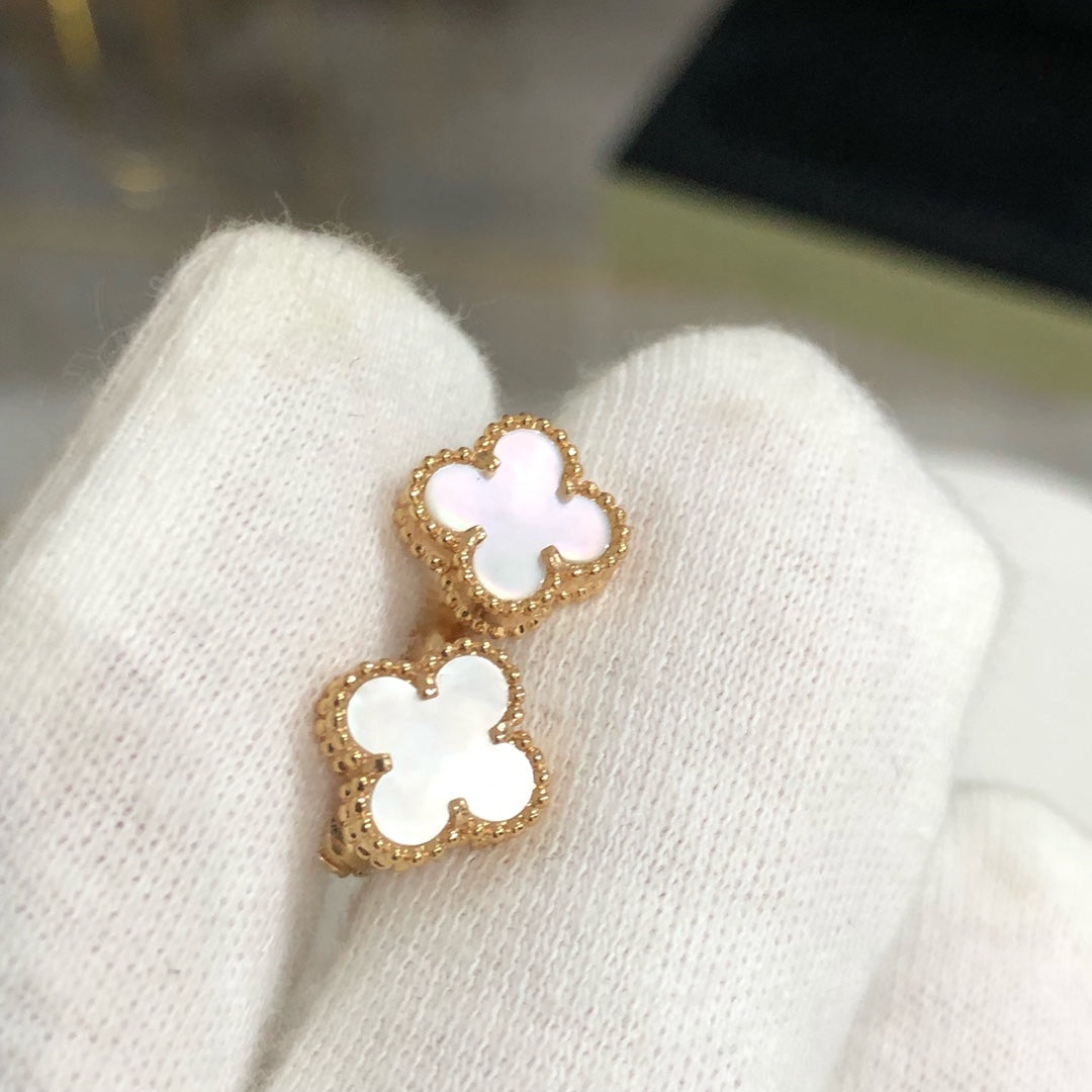 [CiCi]CLOVER MINI GOLD EARRINGS