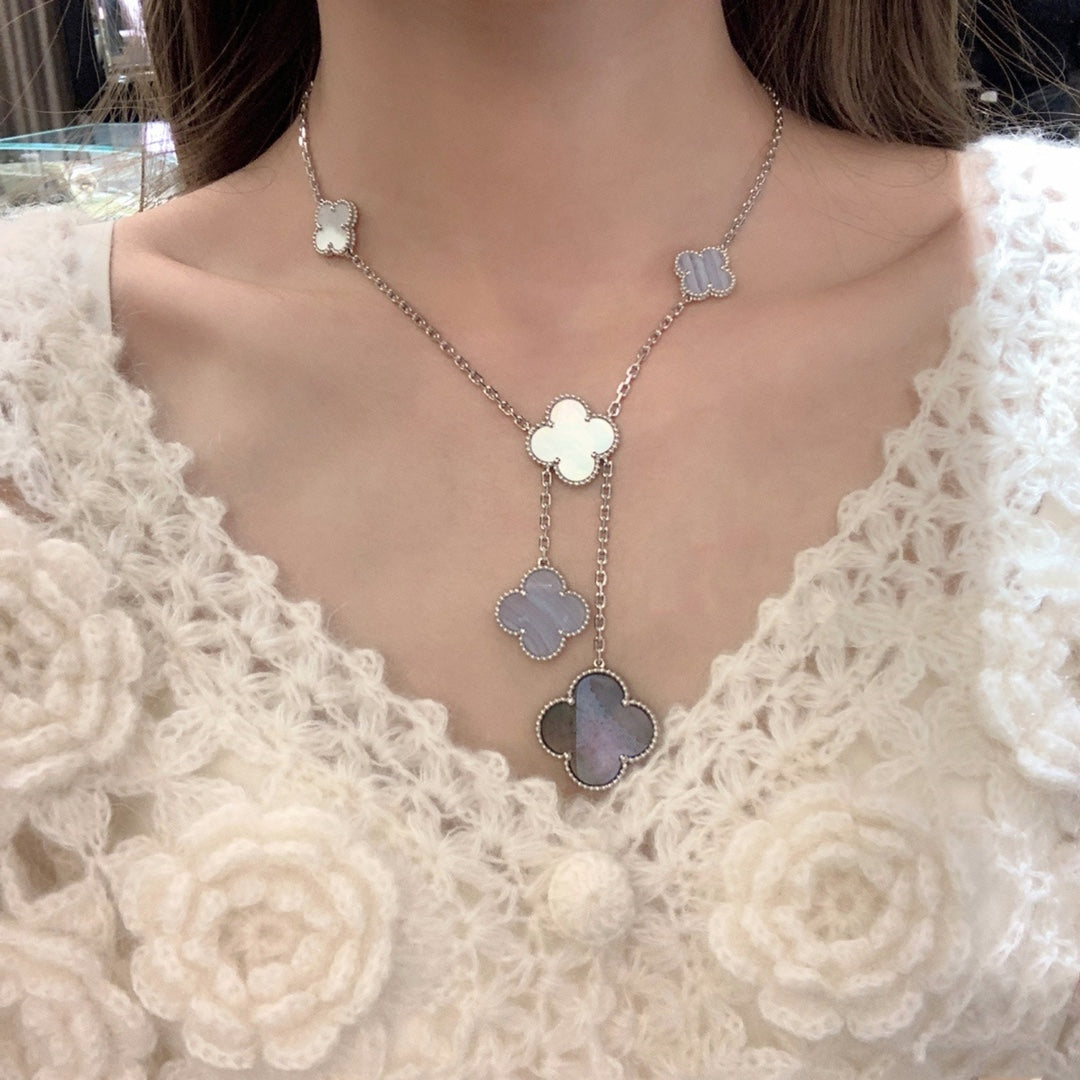 [CiCi]CLOVER MOP CHALCEDONY NECKLACE SILVER 6 MOTIF