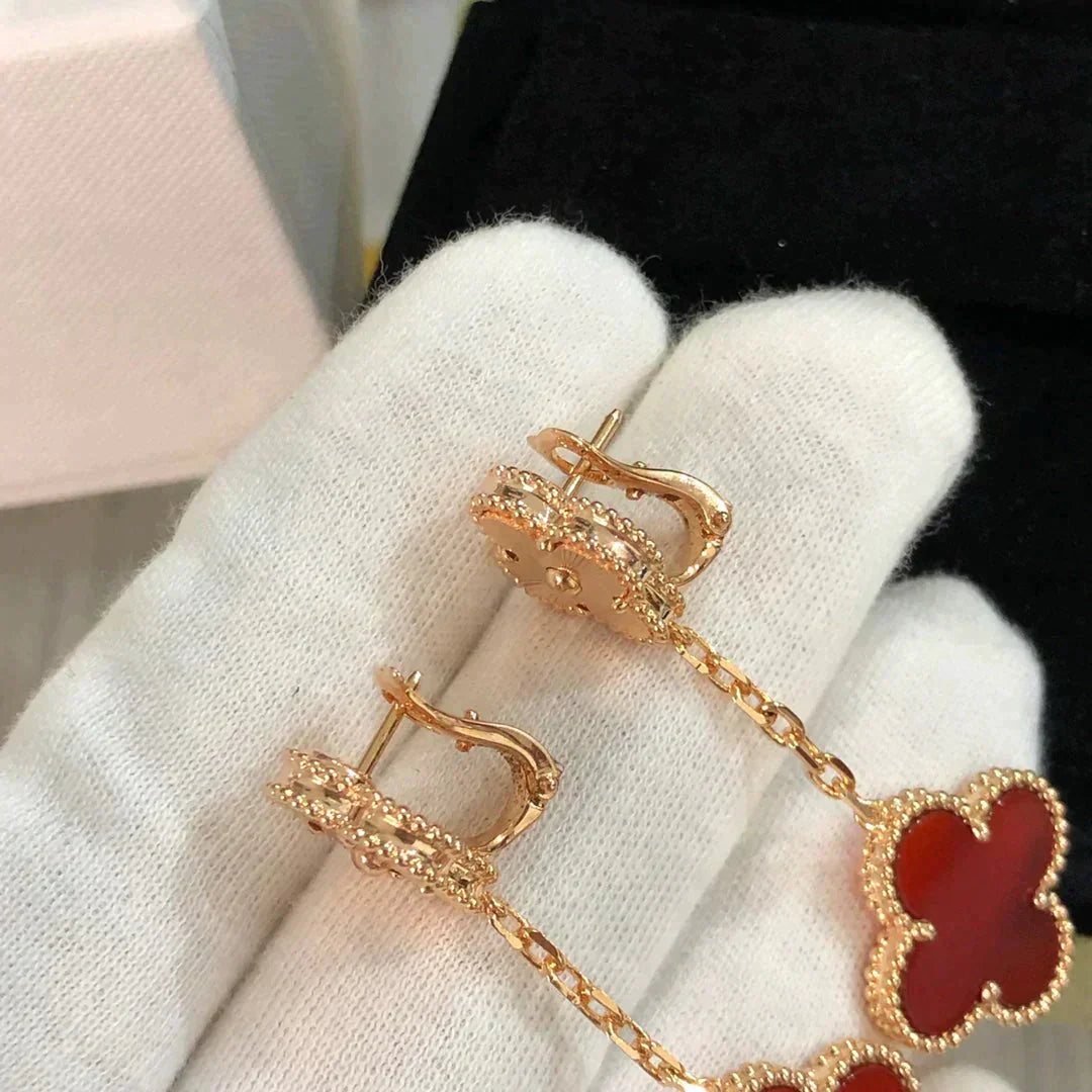 [CiCi]CLOVER 2 MOTIF  LASER CARNELIAN EARRINGS