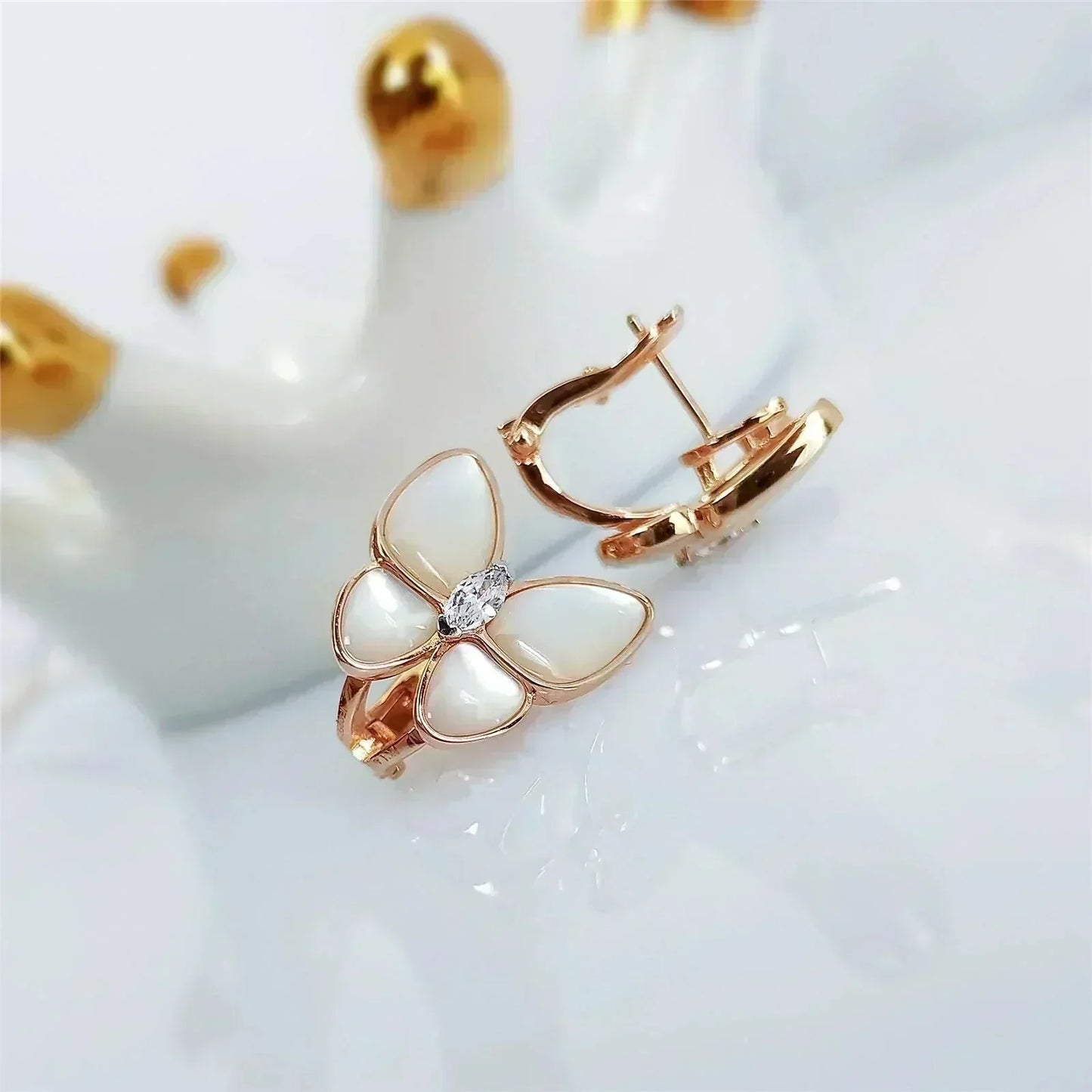 [CiCi]BUTTERFLY MOP DIAMOND EARRINGS