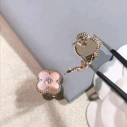 [CiCi]CLOVER MEDIUM 1 MOTIFS  PINK MOP DIAMOND EARRINGS