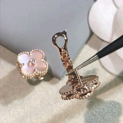 [CiCi]CLOVER MEDIUM 1 MOTIFS  PINK MOP DIAMOND EARRINGS
