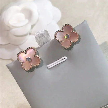 [CiCi]CLOVER MEDIUM 1 MOTIFS  PINK MOP DIAMOND EARRINGS