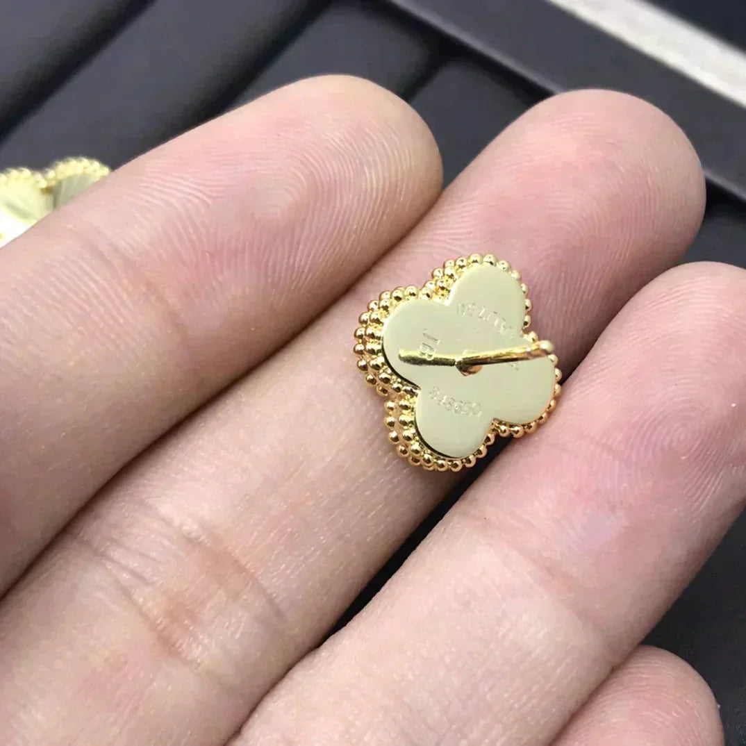 [CiCi]CLOVER MINI 9.5MM LASER EARRINGS