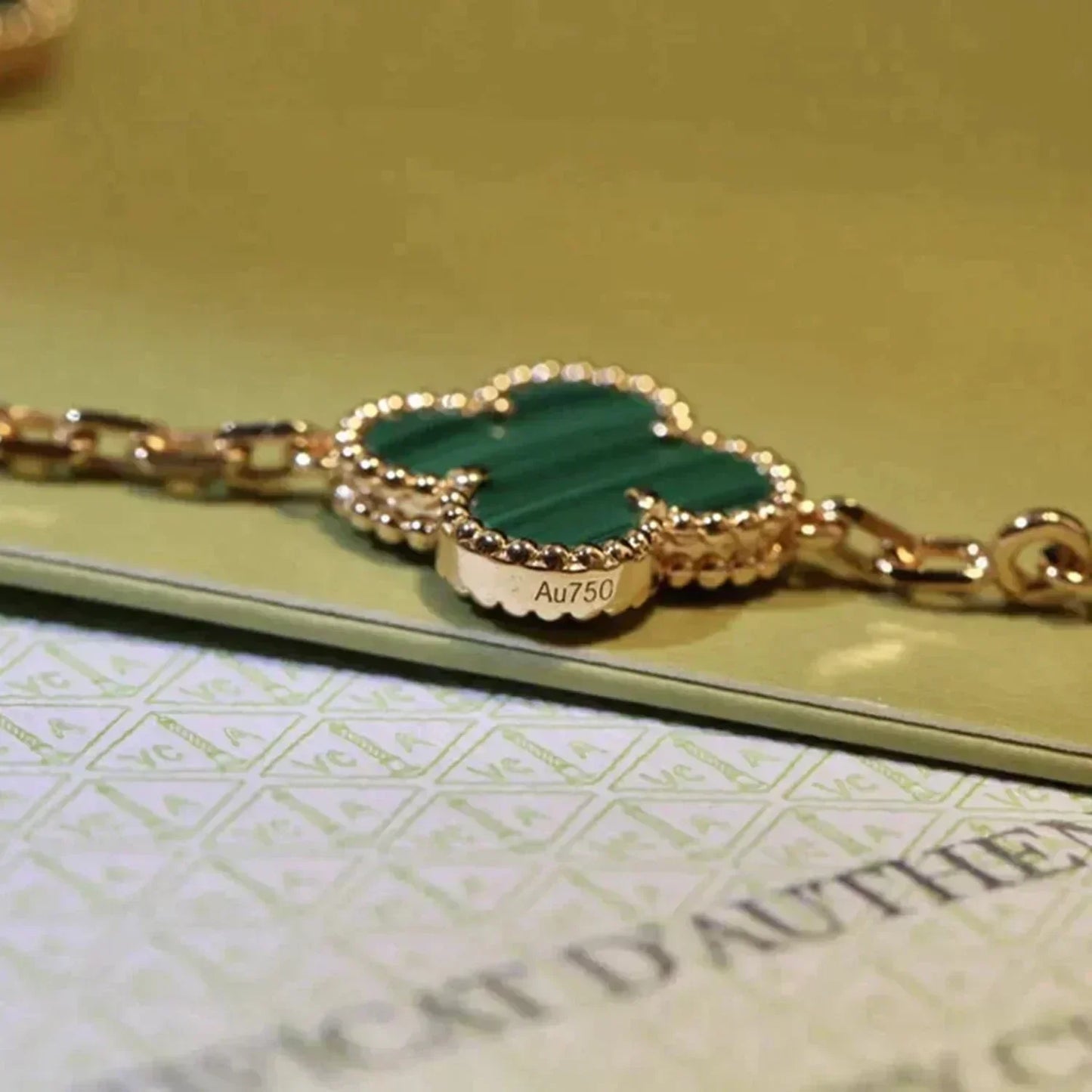 [CiCi] CLOVER 5 MOTIF MALACHITE BRACELET COLLECTION