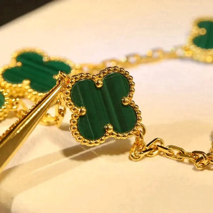 [CiCi] CLOVER 5 MOTIF MALACHITE BRACELET COLLECTION