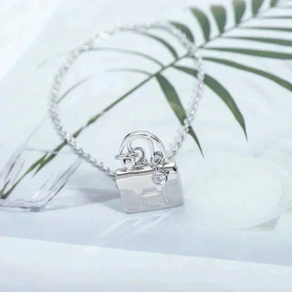 [CiCi]AMULETTE PEDANT SILVER NECKLACE