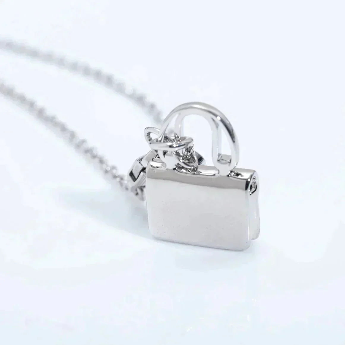 [CiCi]AMULETTE PEDANT SILVER NECKLACE