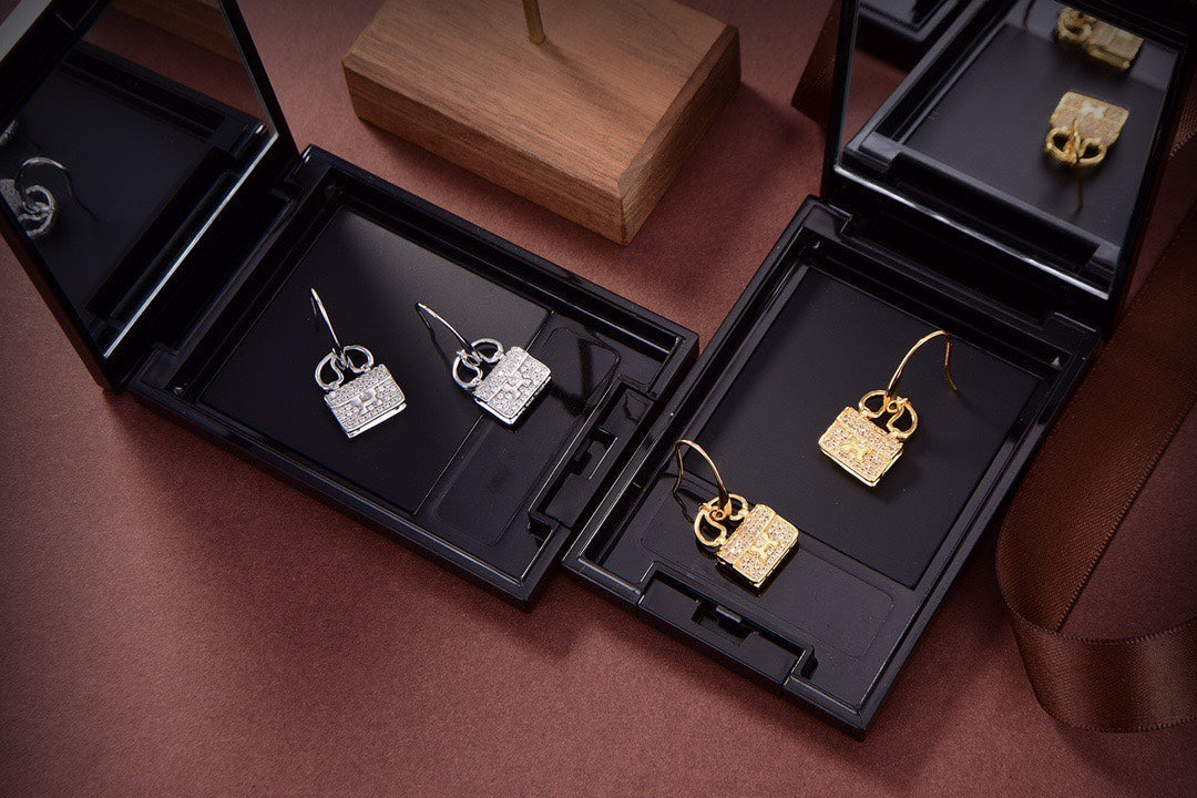 [CiCi]KELLY DIAMOND EARRINGS