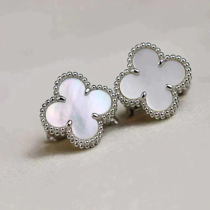 [CiCi]CLOVER MEDIUM 1 MOTIFS  WHITE MOP EARRINGS SILVER