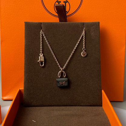 [CiCi]CONSTANCE BLACK PEDANT PINK GOLD NECKLACE