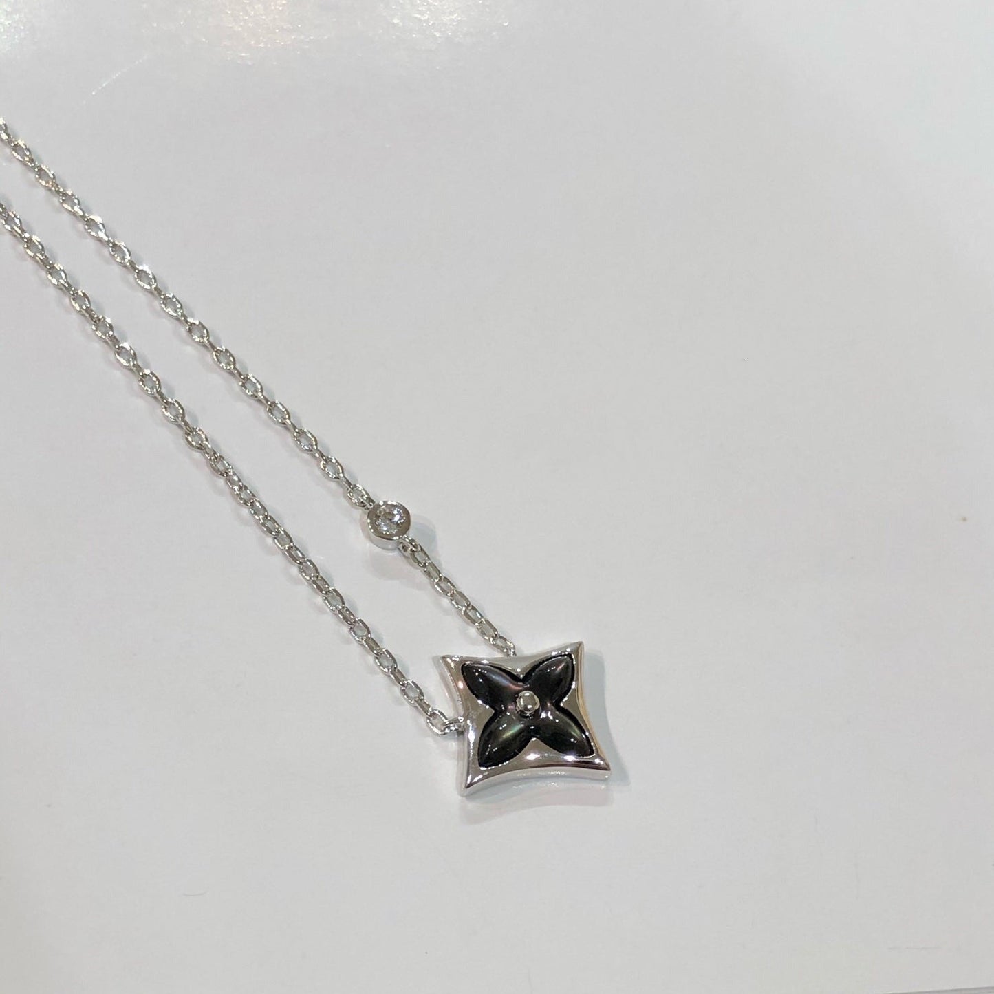 [CiCi]STAR BLACK MOP NECKLACE