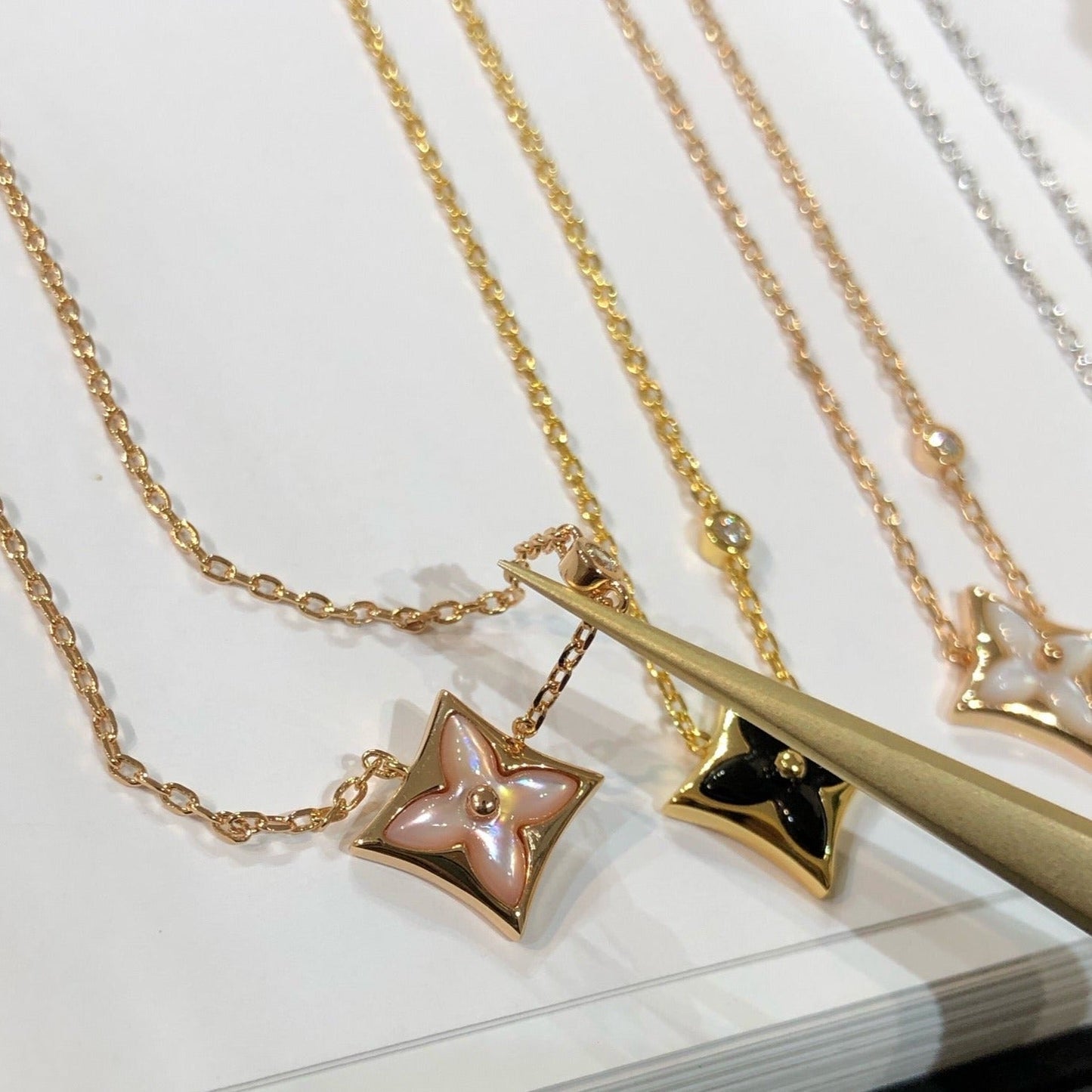 [CiCi]STAR BLACK MOP NECKLACE