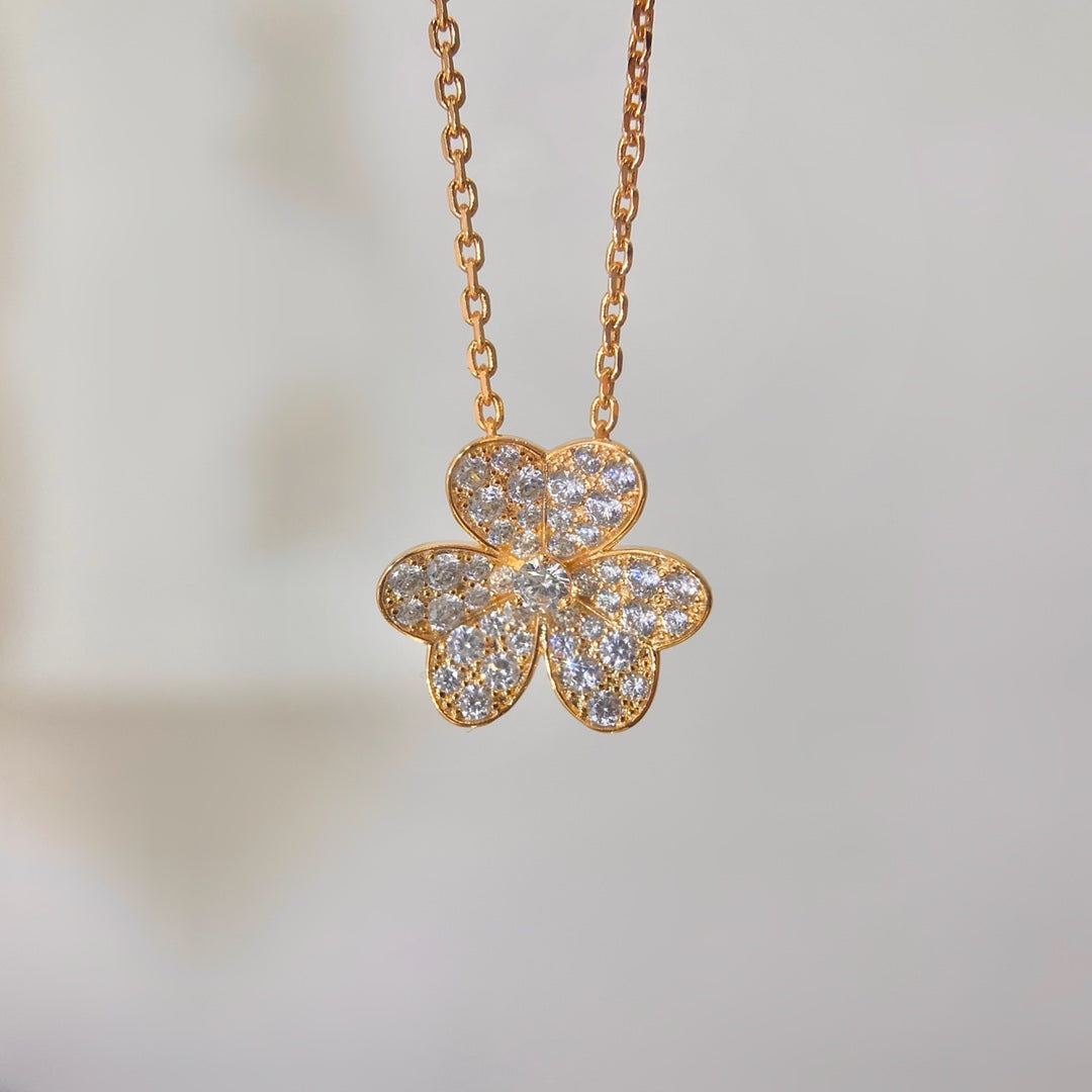 [CiCi]FLOWER DIAMOND NECKLACE