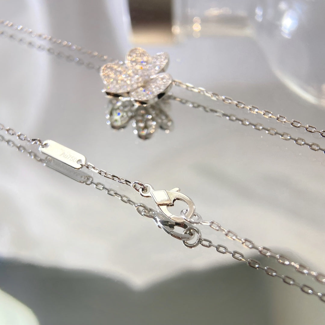 [CiCi]FLOWER DIAMOND NECKLACE