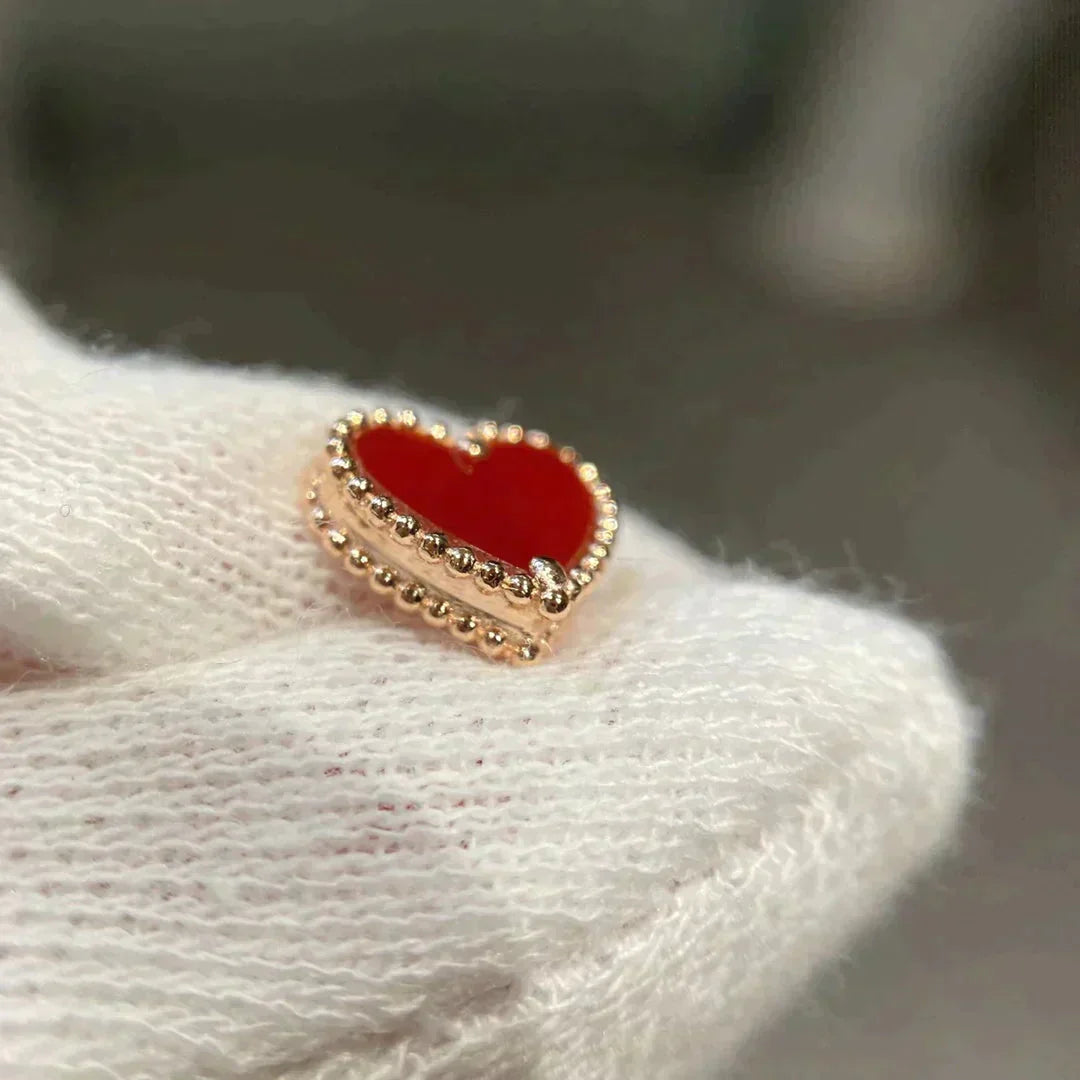 [CiCi]HEART CARNELIAN STUD EARRINGS