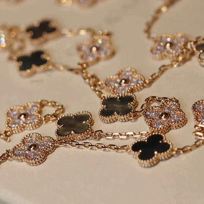 [CiCi]CLOVER 20 MOTIFS DARK MOP DIAMOND HALSKETTE