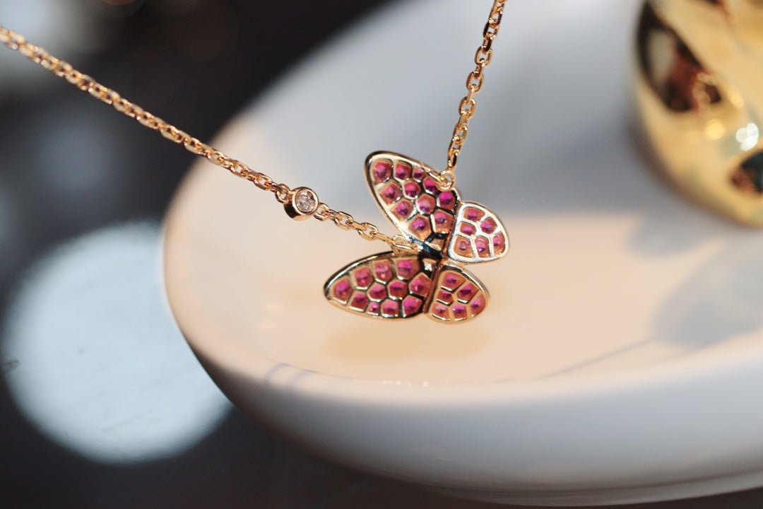 [CiCi] BUTTERFLY ROTGOLD-HALSKETTE MIT ROTEM DIAMANT