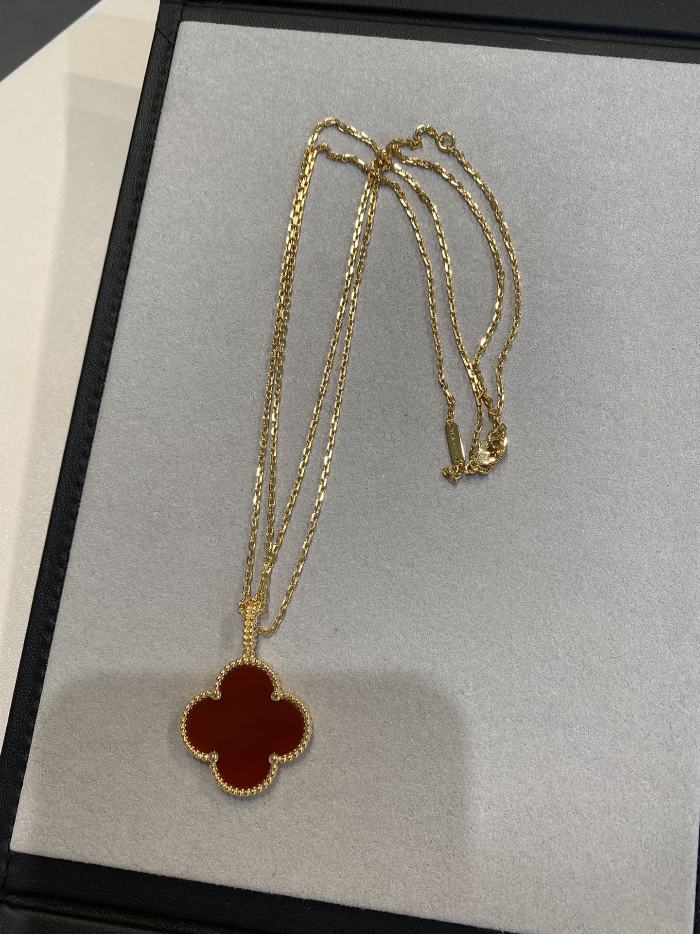 [CiCi]CLOVER 25MM NECKLACE GOLD CARNELIAN