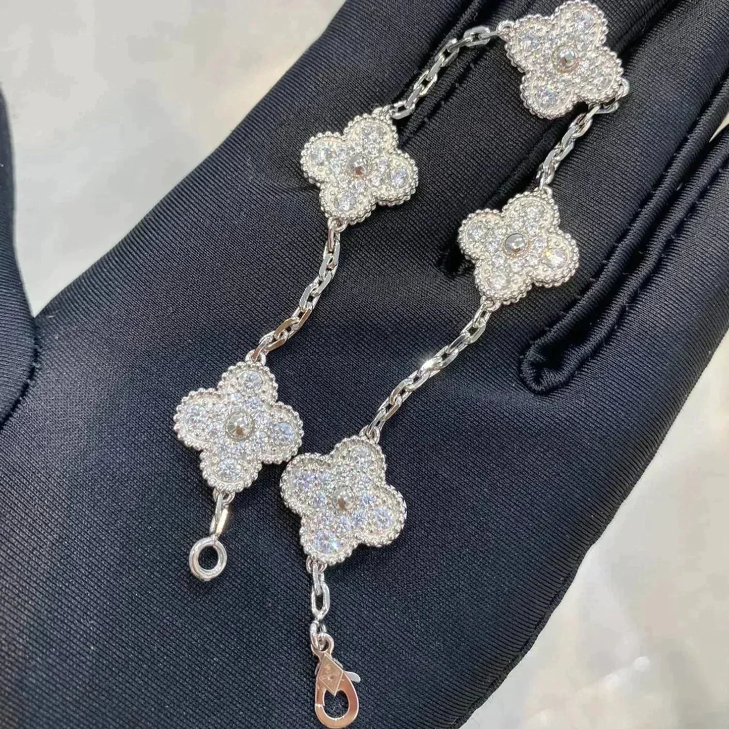 [CiCi] CLOVER 5 MOTIF FULL DIAMOND BRACELET COLLECTION