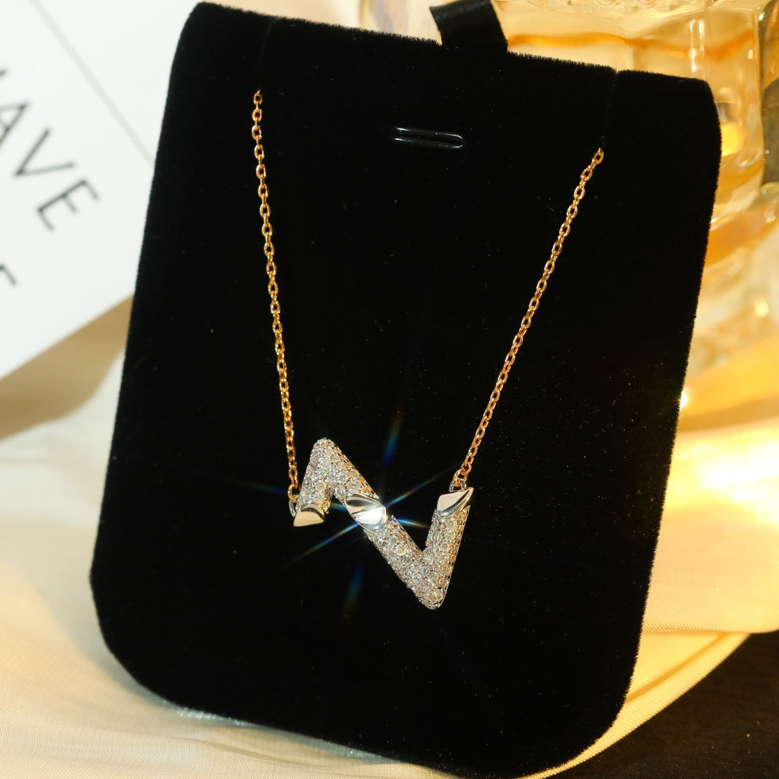 [CiCi]VOLT SILVER DIAMOND PEDANT NECKLACE