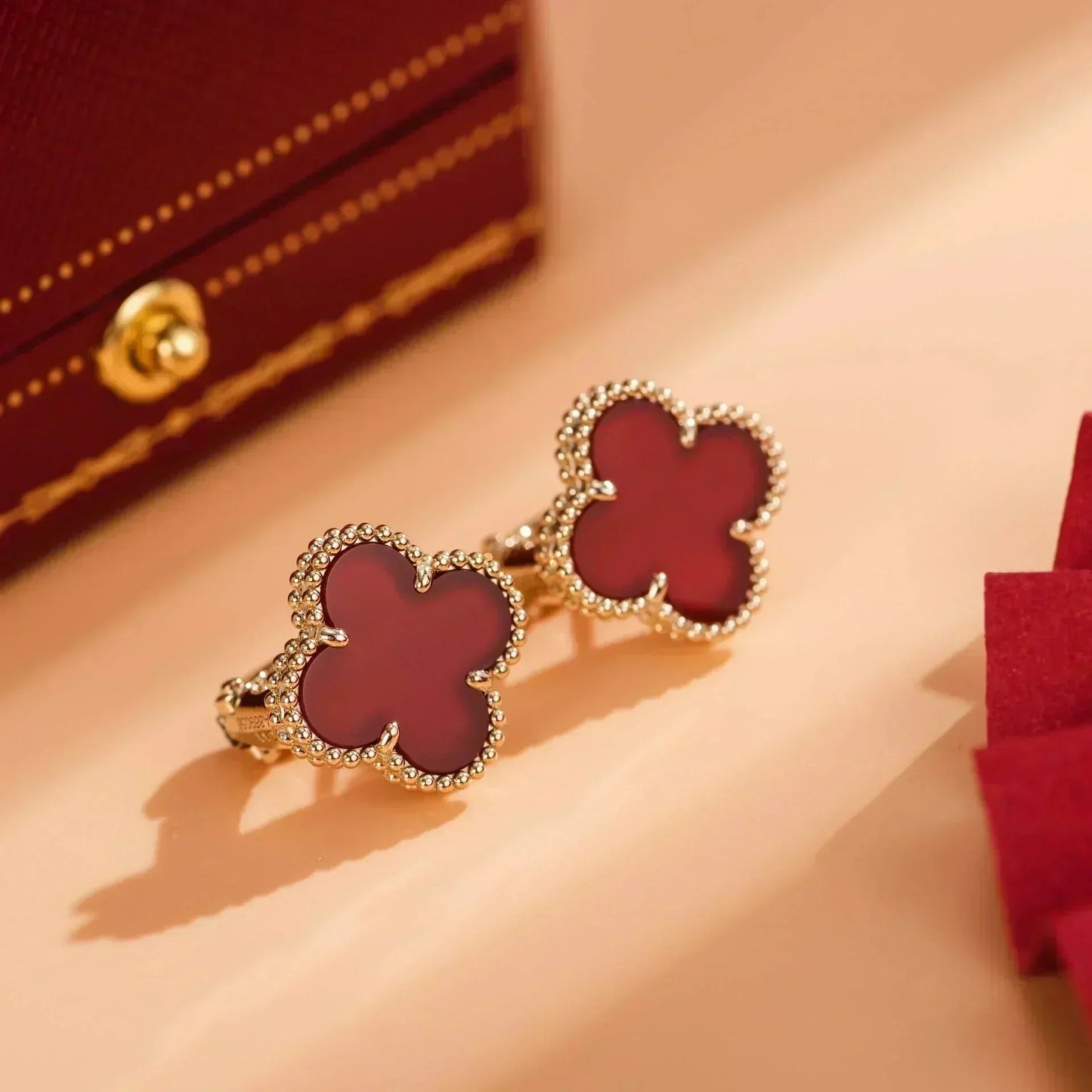 [CiCi]CLOVER MEDIUM 1 MOTIFS CARNELIAN  EARRINGS