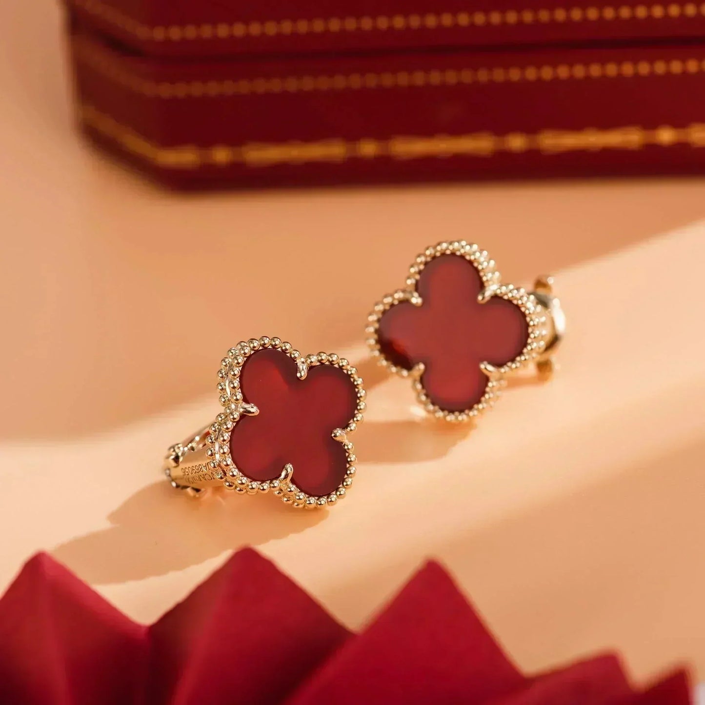 [CiCi]CLOVER MEDIUM 1 MOTIFS CARNELIAN  EARRINGS