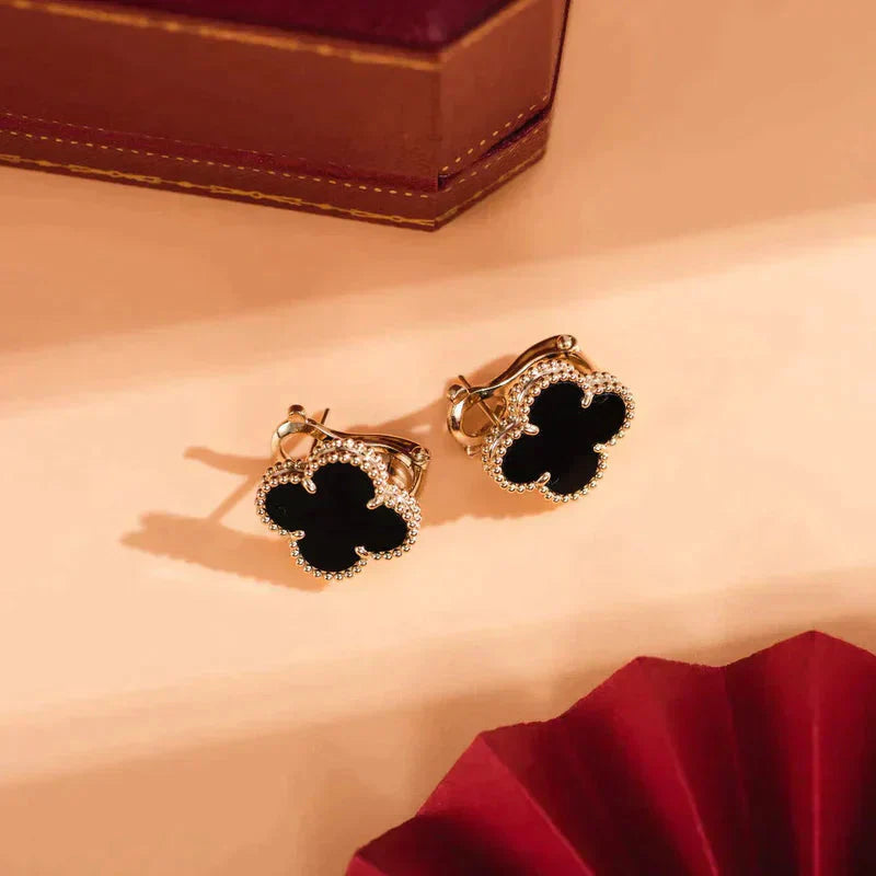 [CiCi]CLOVER MEDIUM 1 MOTIFS  ONYX STUD EARRINGS