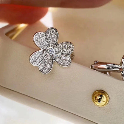 [CiCi]CLOVER COMOS DIAMOND EARRINGS SILVER