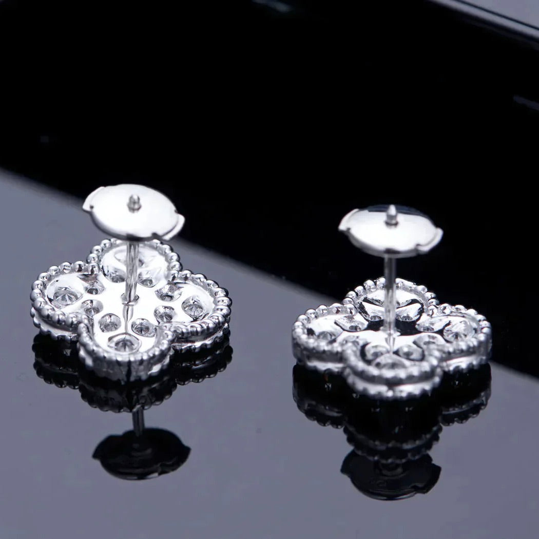 [CiCi]CLOVER 1 MOTIFS DIAMOND STUD EARRINGS SILVER