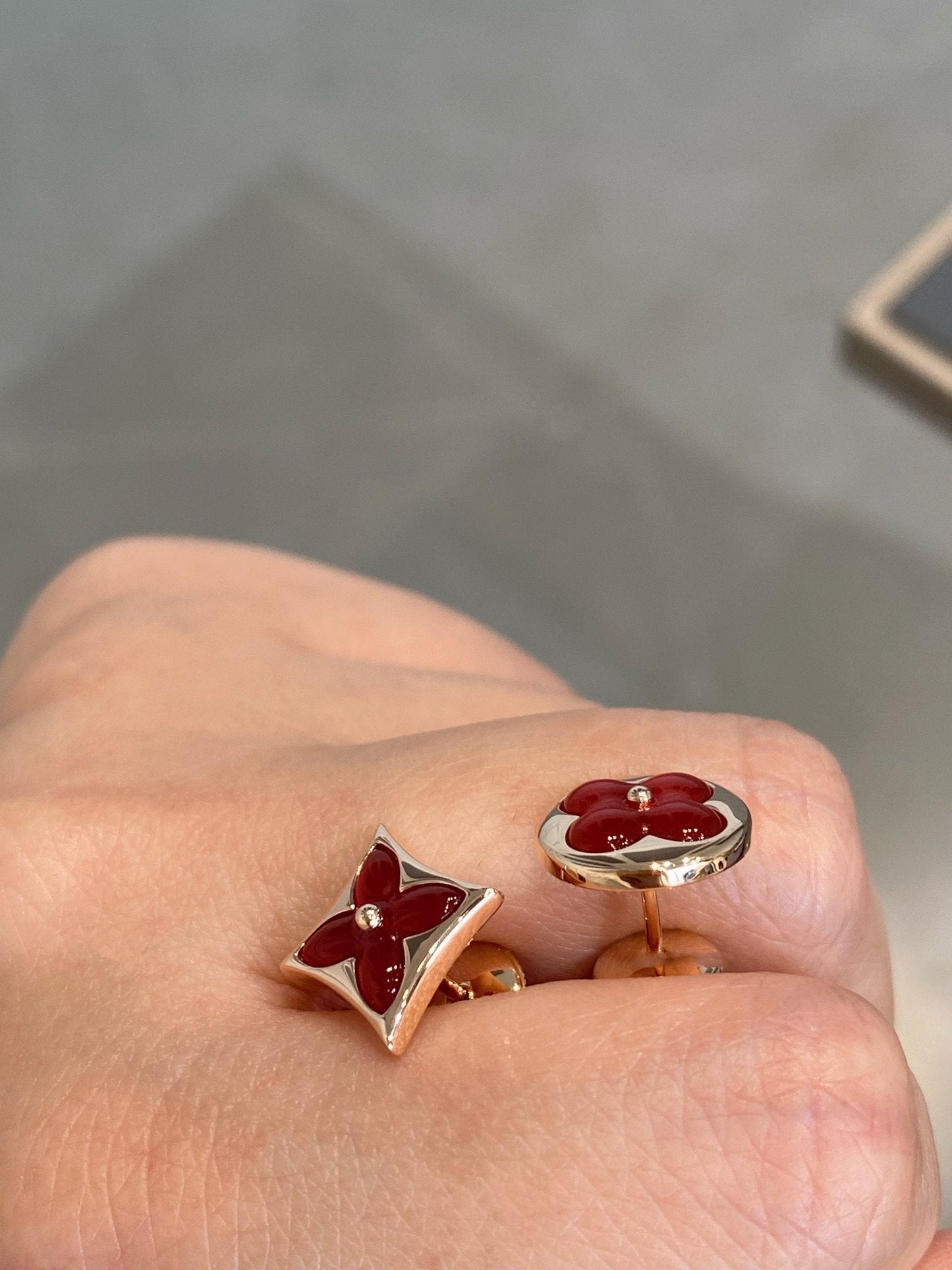 [CiCi]STAR AND SUN PINK GOLD CARNELIAN STUD EARRINGS